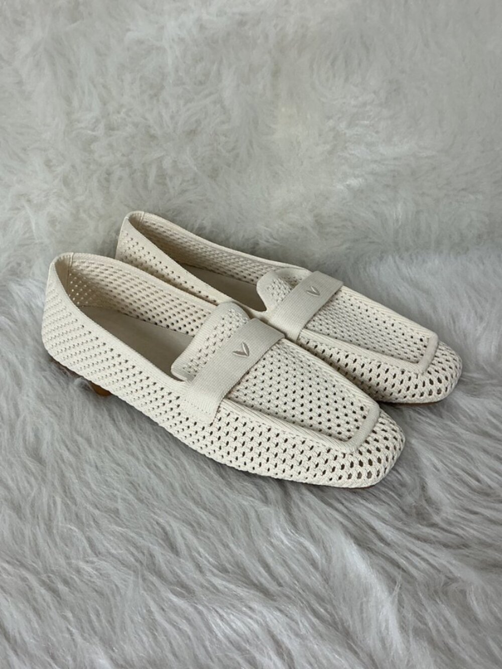 Vivaia Off-White Square Toe Icon Silvie Loafers NWOT EU 39.5 US 8.5